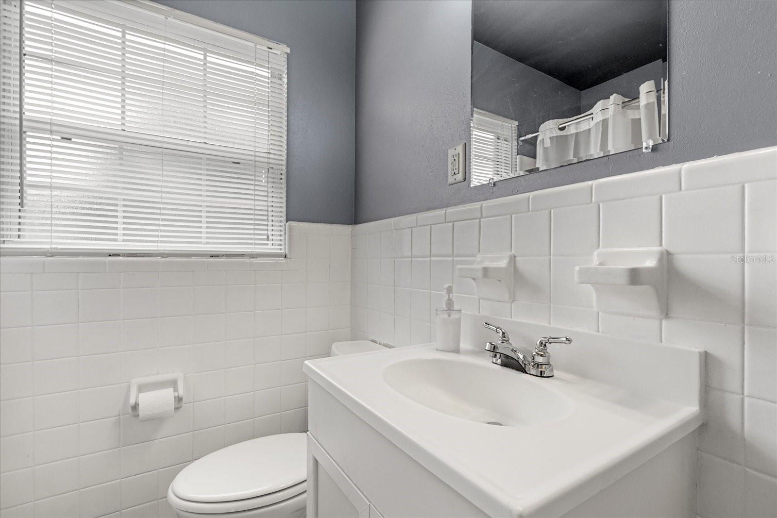 4251 MAGNOLIA AVE, LEESBURG, FL, 34748
