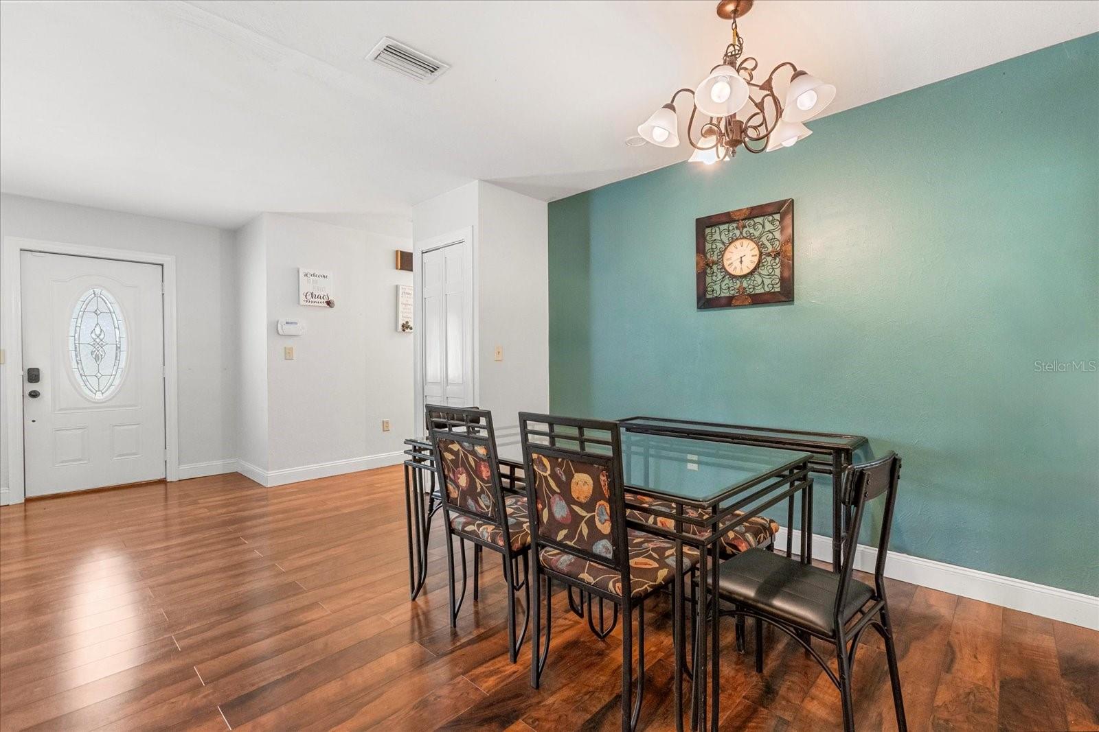 4251 MAGNOLIA AVE, LEESBURG, FL, 34748