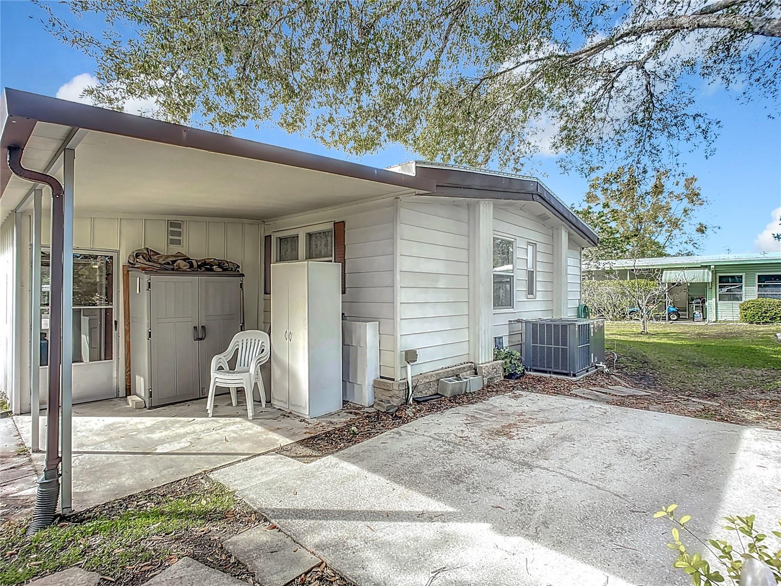 807 SWALLOW LN, OSTEEN, FL, 32764