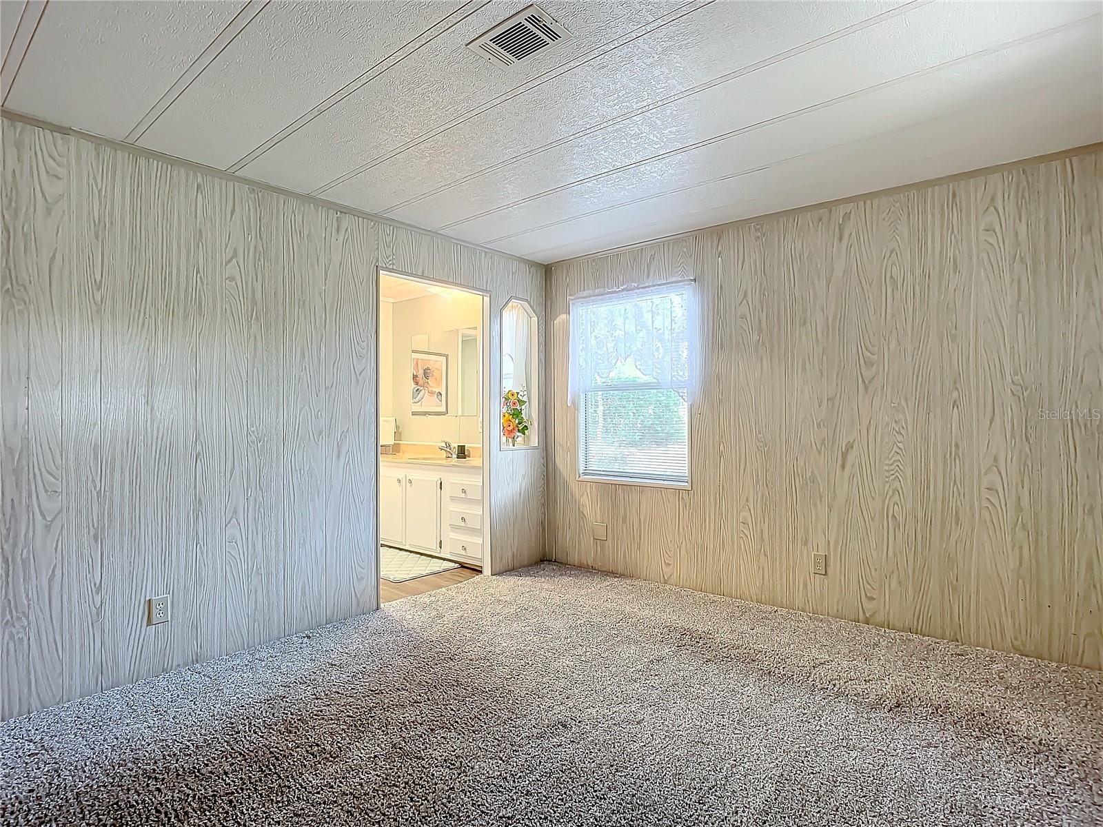 807 SWALLOW LN, OSTEEN, FL, 32764