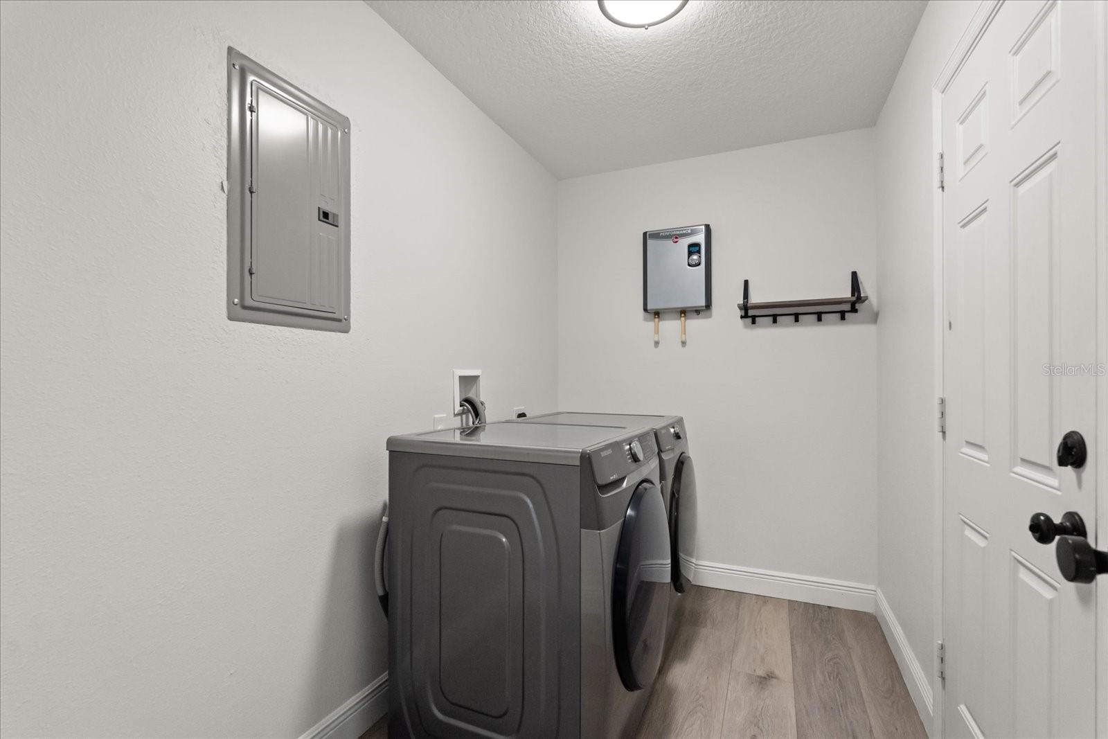 4246 CLARINDA ST, ORLANDO, FL, 32811