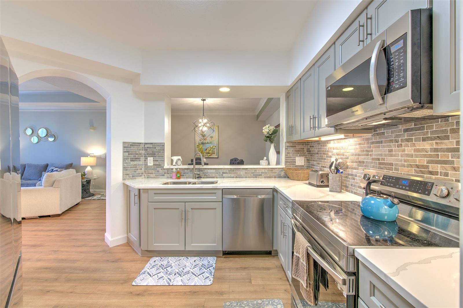 3312 BAY CLUB CIR #3312, TAMPA, FL, 33607