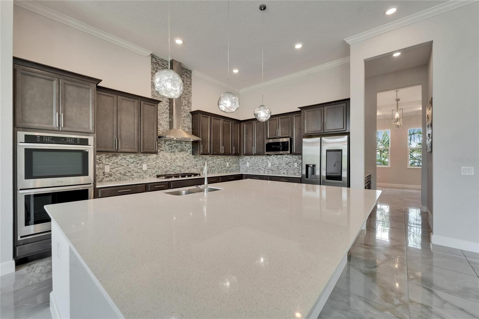 814 MANNS HARBOR DR, APOLLO BEACH, FL, 33572