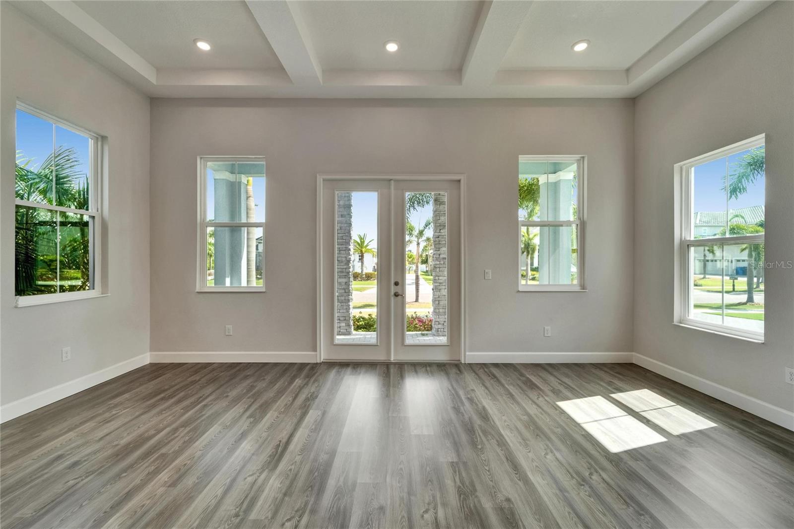 814 MANNS HARBOR DR, APOLLO BEACH, FL, 33572
