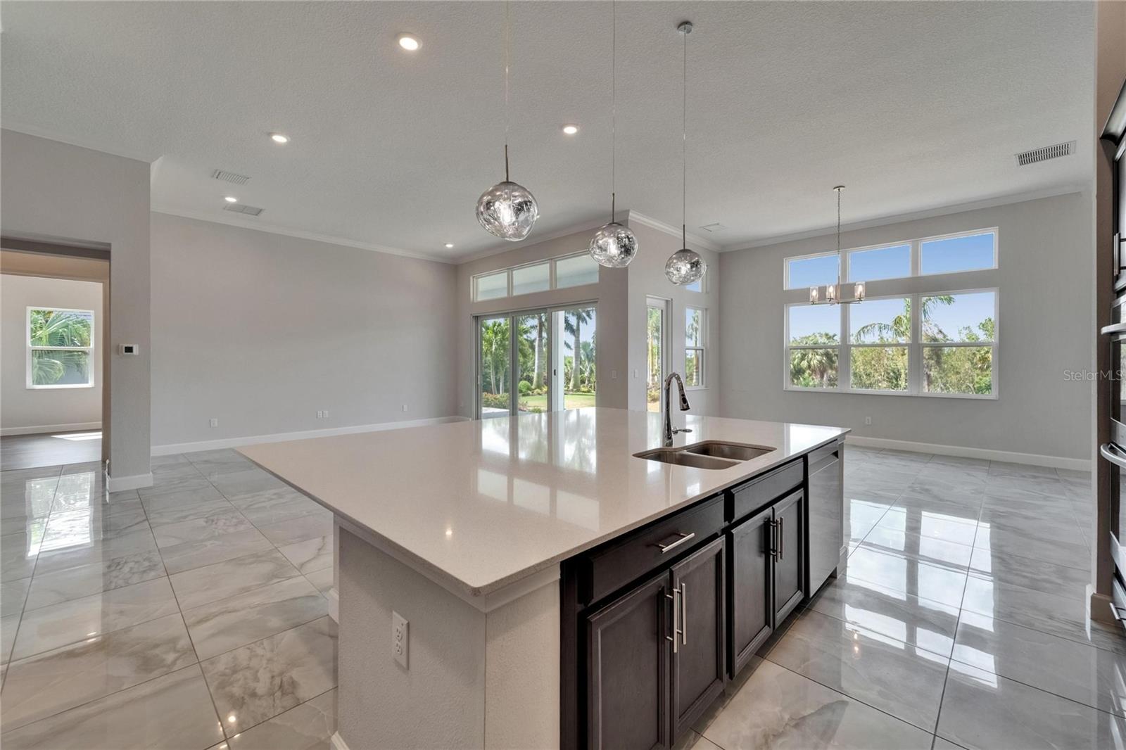 814 MANNS HARBOR DR, APOLLO BEACH, FL, 33572