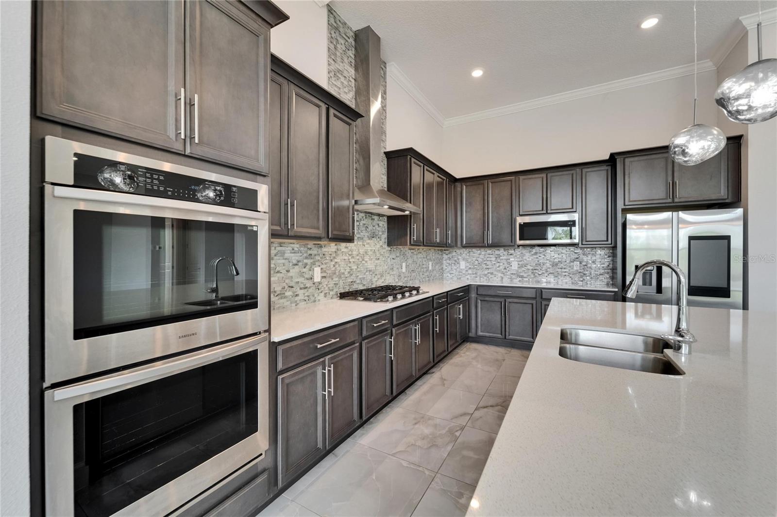 814 MANNS HARBOR DR, APOLLO BEACH, FL, 33572
