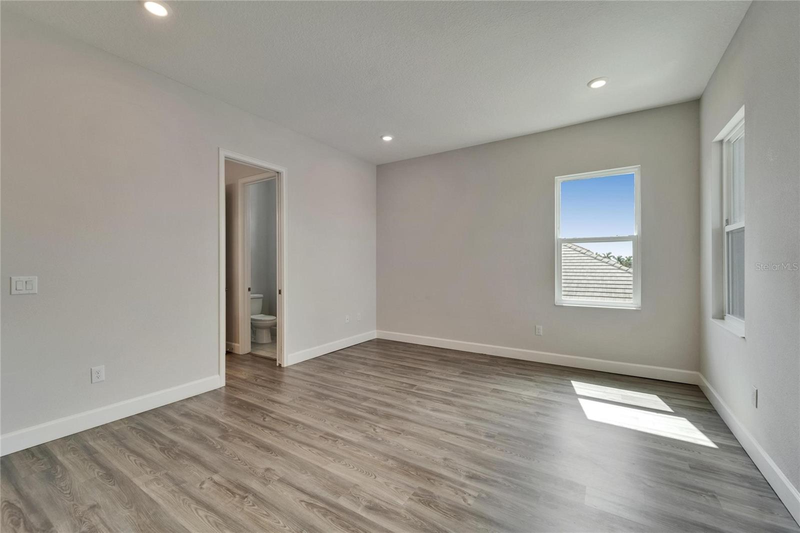 814 MANNS HARBOR DR, APOLLO BEACH, FL, 33572