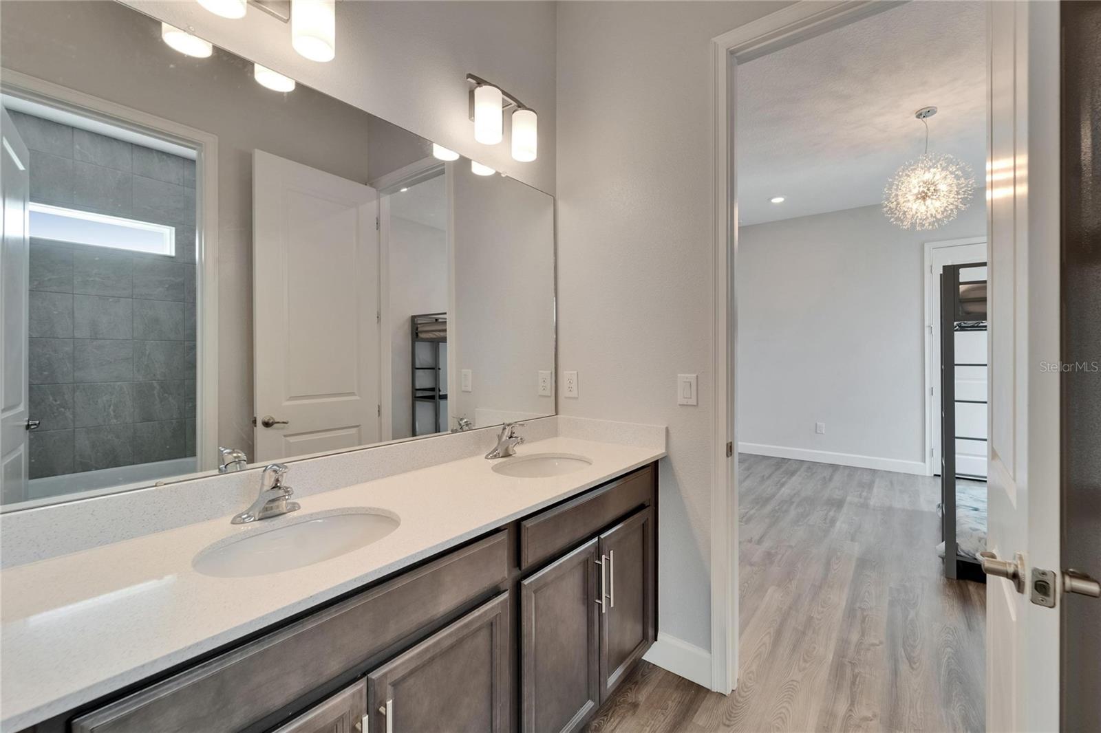 814 MANNS HARBOR DR, APOLLO BEACH, FL, 33572