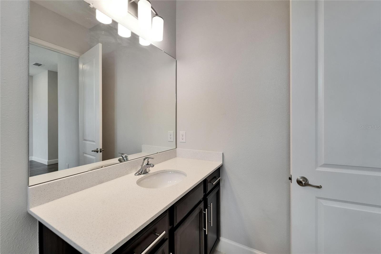 814 MANNS HARBOR DR, APOLLO BEACH, FL, 33572