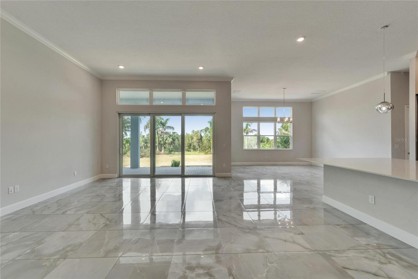 814 MANNS HARBOR DR, APOLLO BEACH, FL, 33572