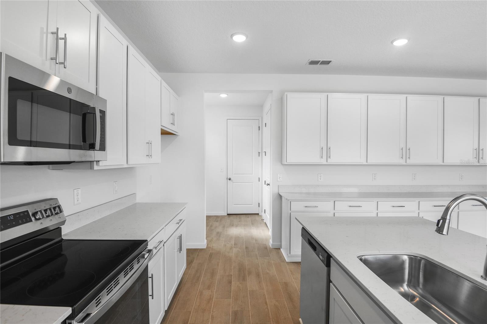 1743 CARNELIAN ST, DELAND, FL, 32720