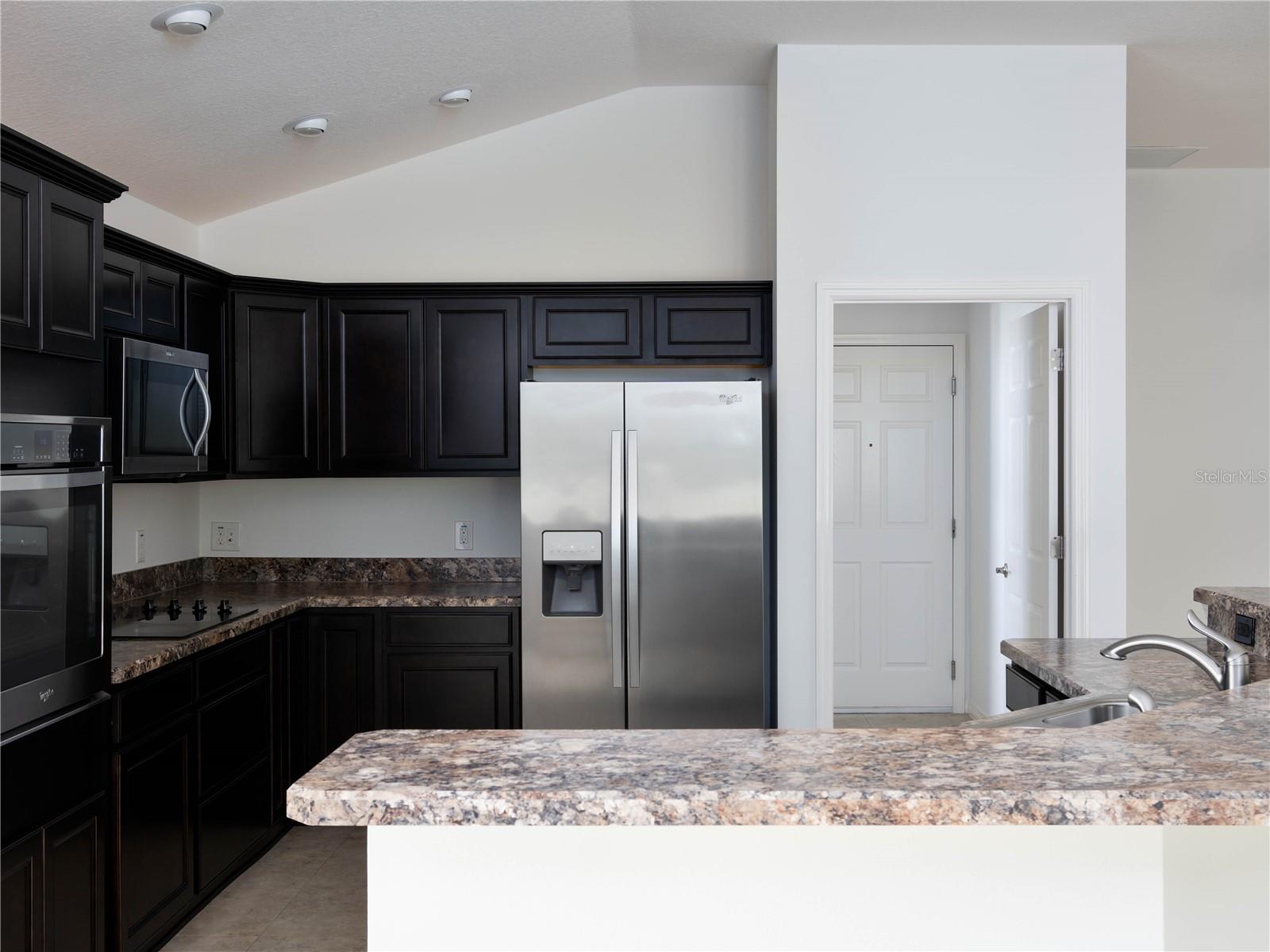 3942 ZENITH LOOP, THE VILLAGES, FL, 32163