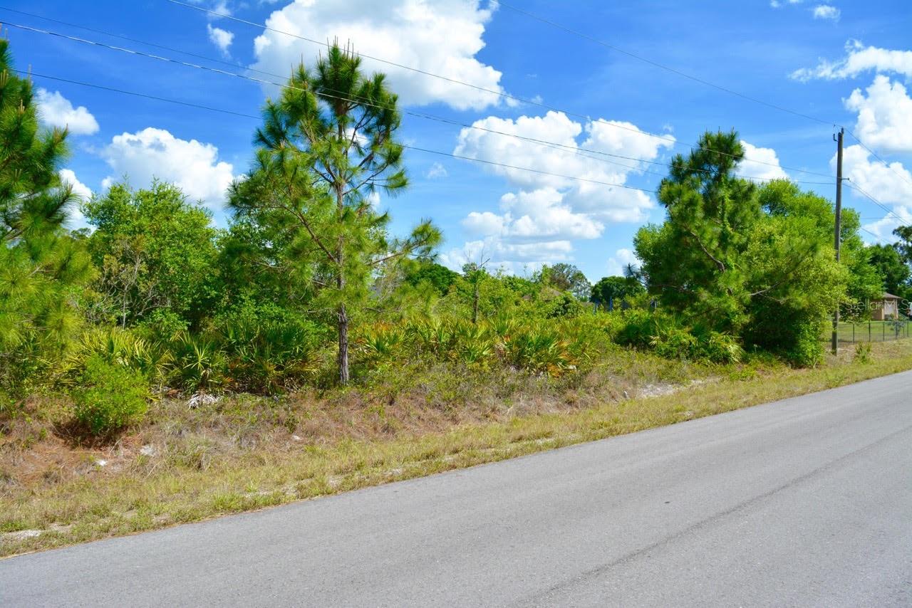 1510 PINE AVE, LEHIGH ACRES, FL, 33972