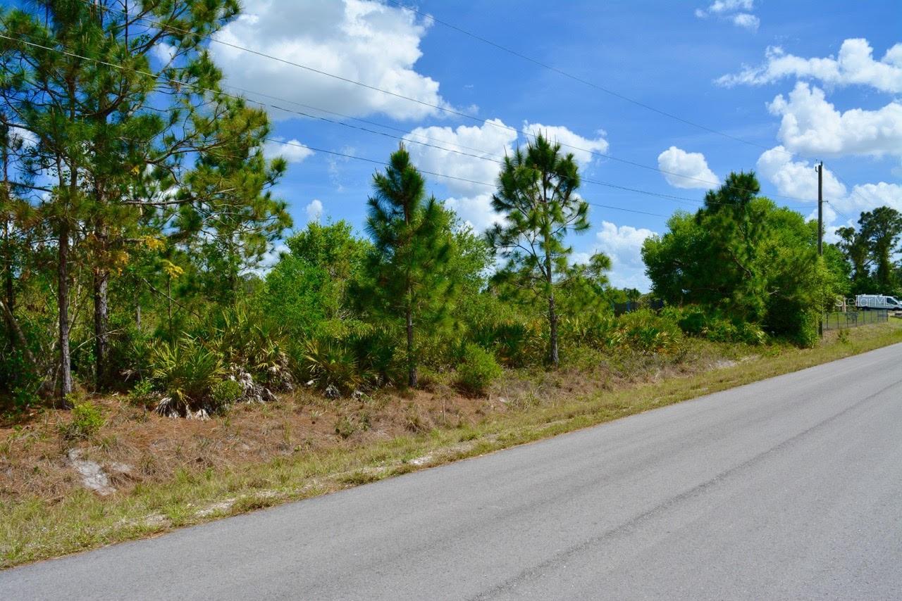 1510 PINE AVE, LEHIGH ACRES, FL, 33972