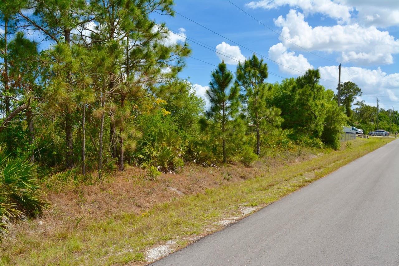 1510 PINE AVE, LEHIGH ACRES, FL, 33972