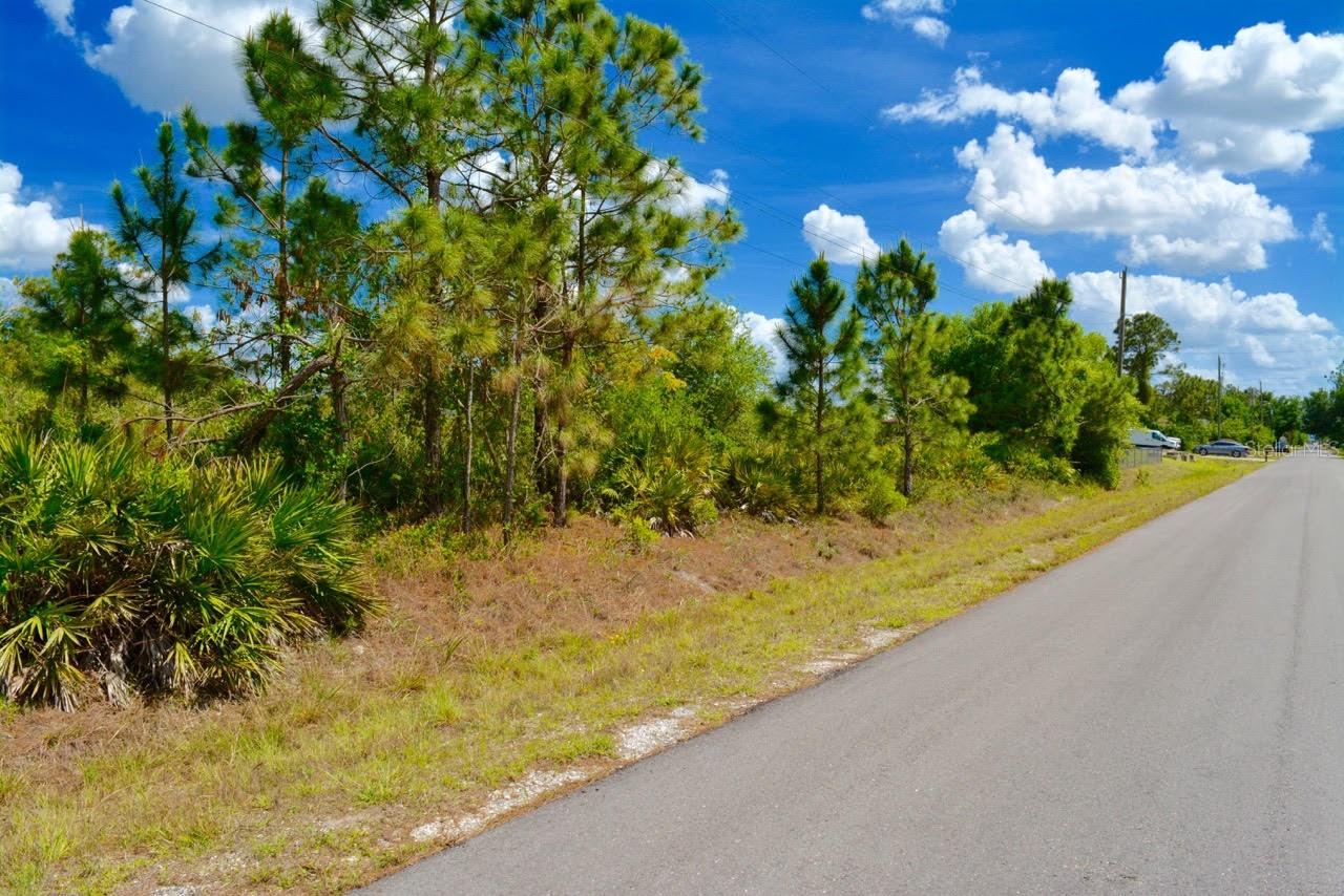 1510 PINE AVE, LEHIGH ACRES, FL, 33972
