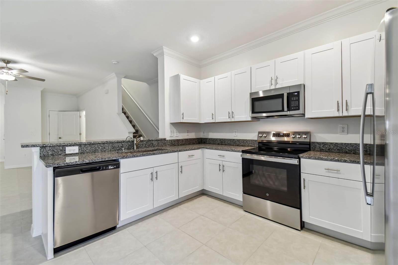 36406 WELL HILL WAY, ZEPHYRHILLS, FL, 33541