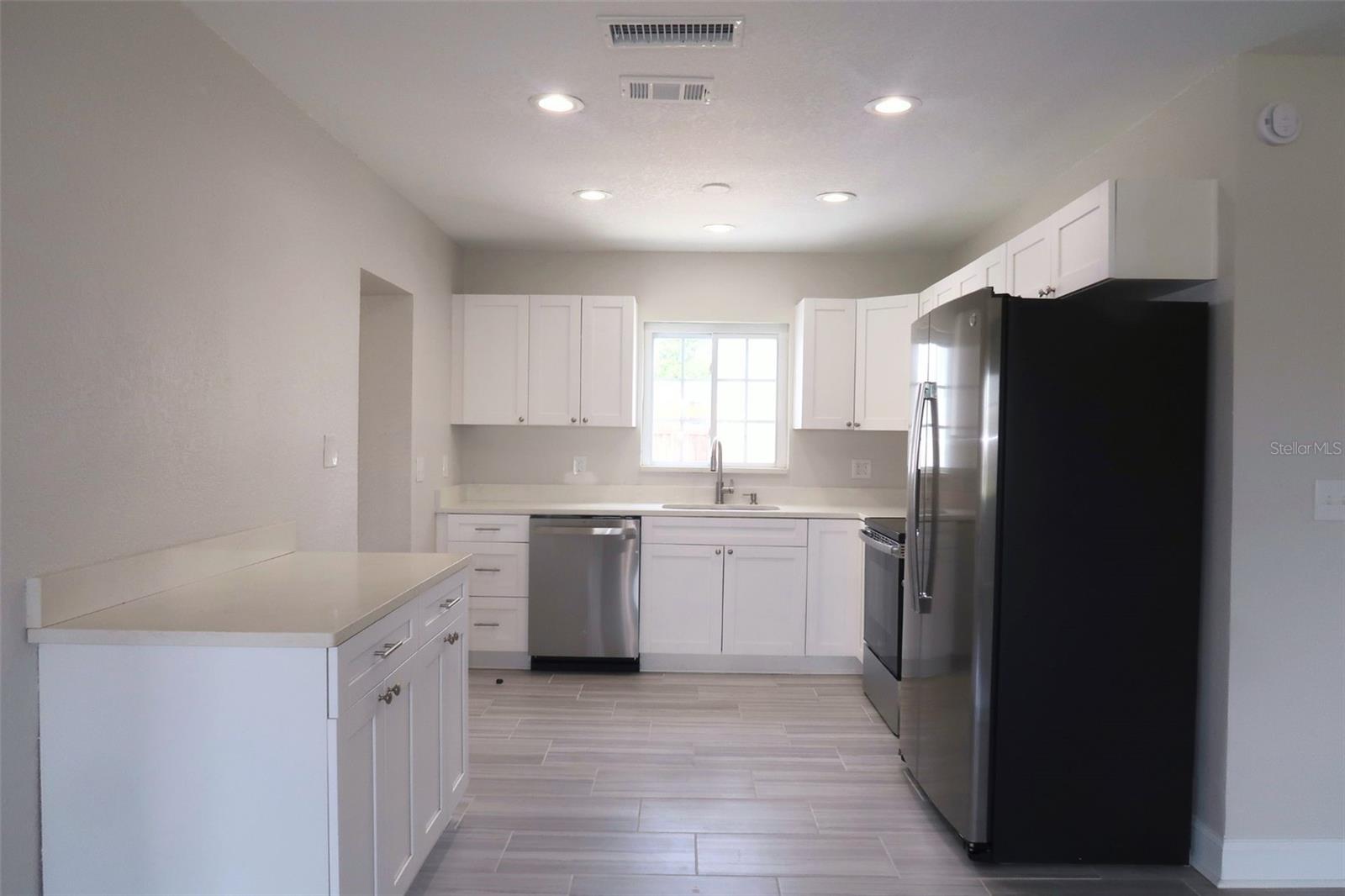 5143 JASMINE CIR, ST PETERSBURG, FL, 33714