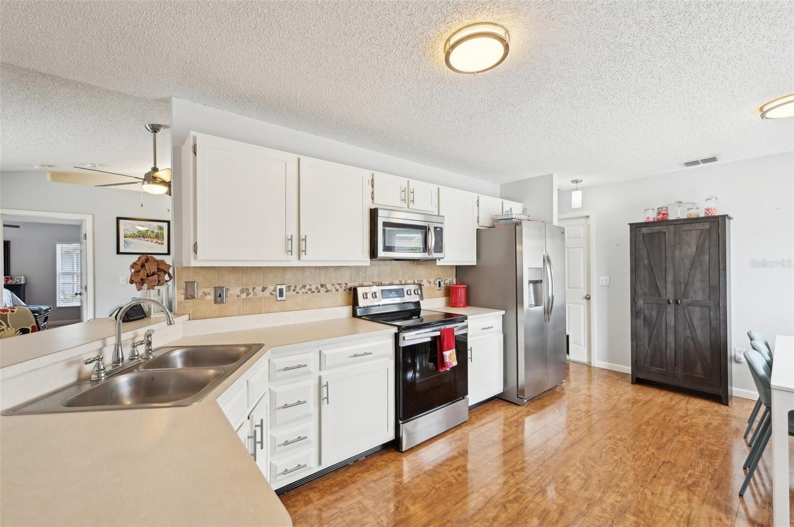 7006 44TH CT E, SARASOTA, FL, 34243