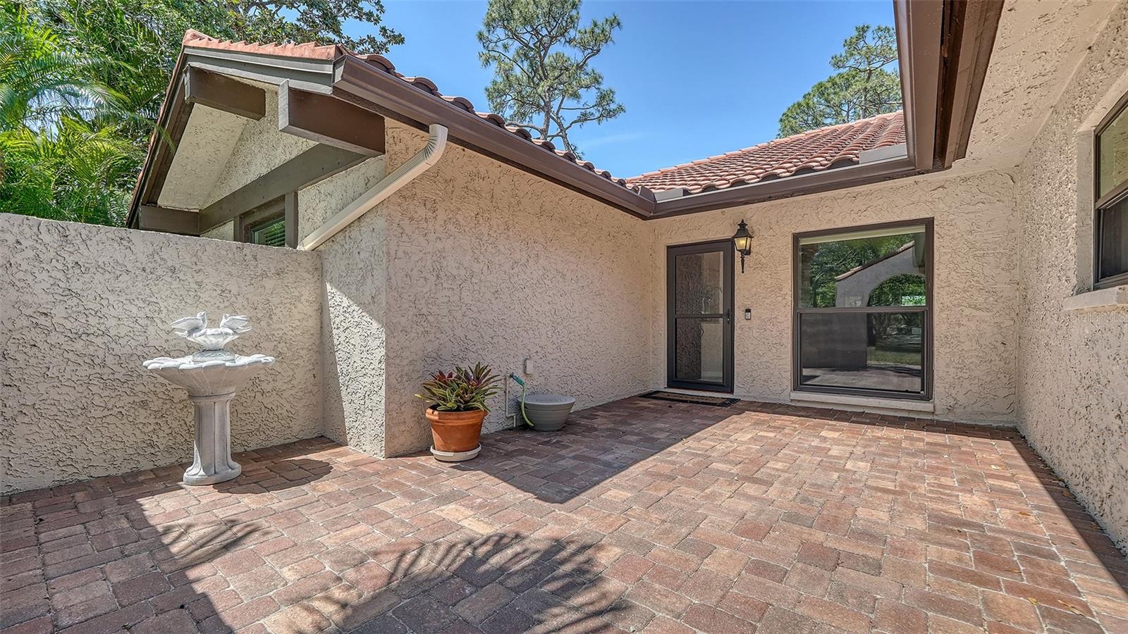 5458 GOLF POINTE DR, SARASOTA, FL, 34243