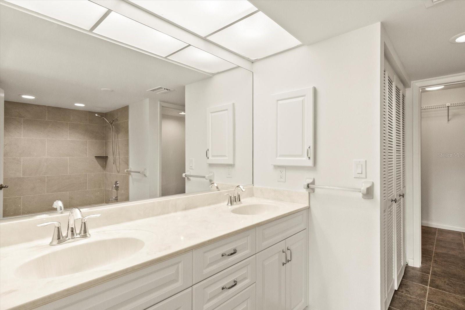 825 S OSPREY AVE #302, SARASOTA, FL, 34236
