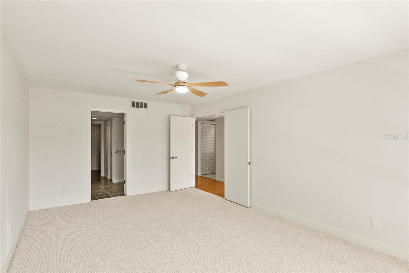 825 S OSPREY AVE #302, SARASOTA, FL, 34236