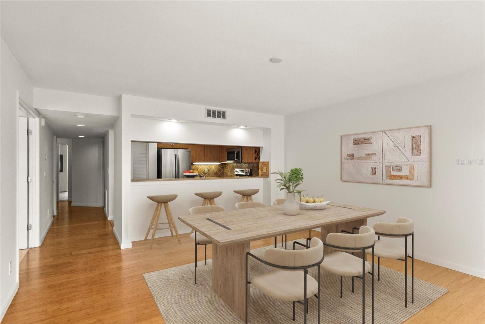 825 S OSPREY AVE #302, SARASOTA, FL, 34236