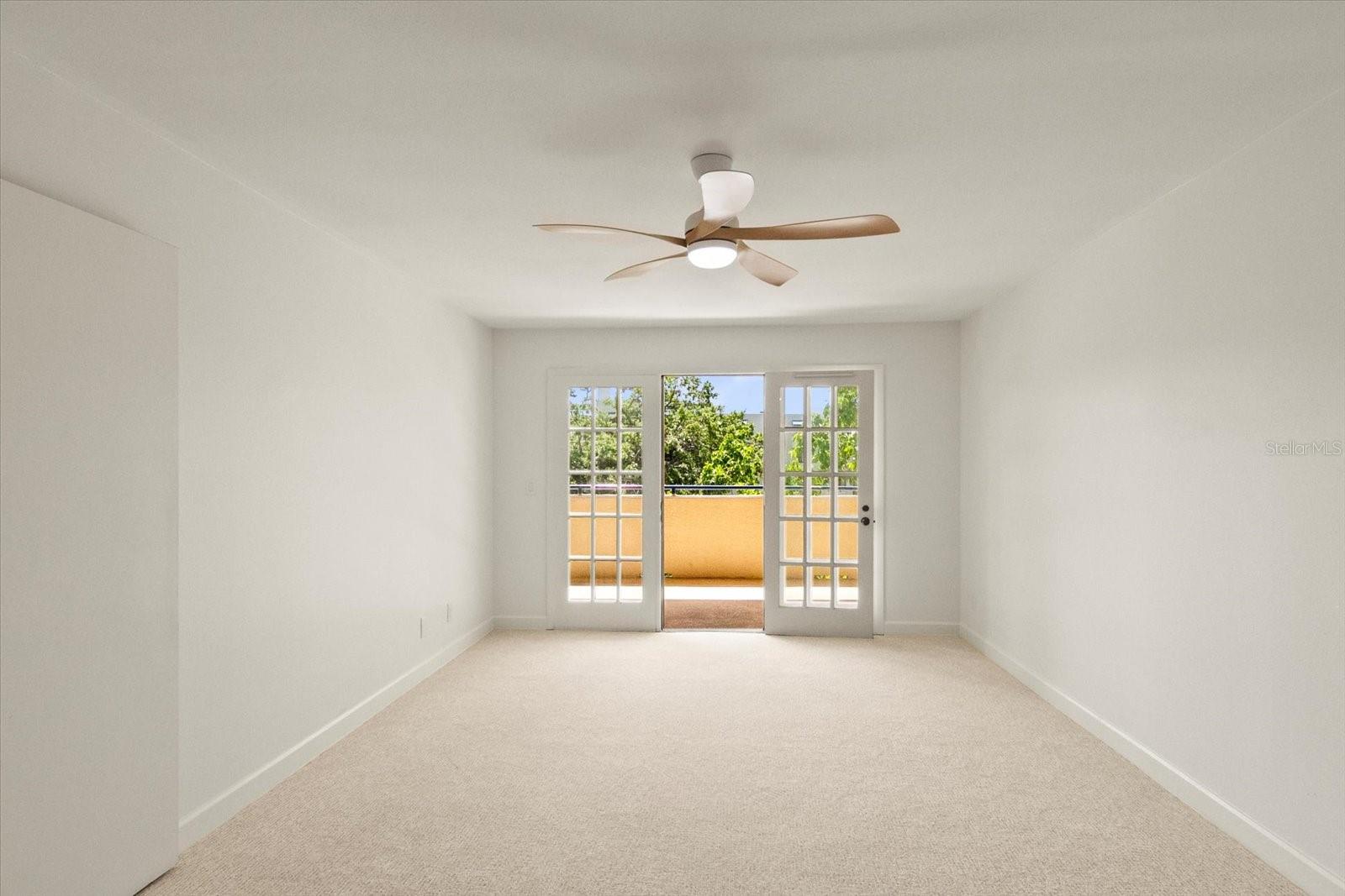 825 S OSPREY AVE #302, SARASOTA, FL, 34236