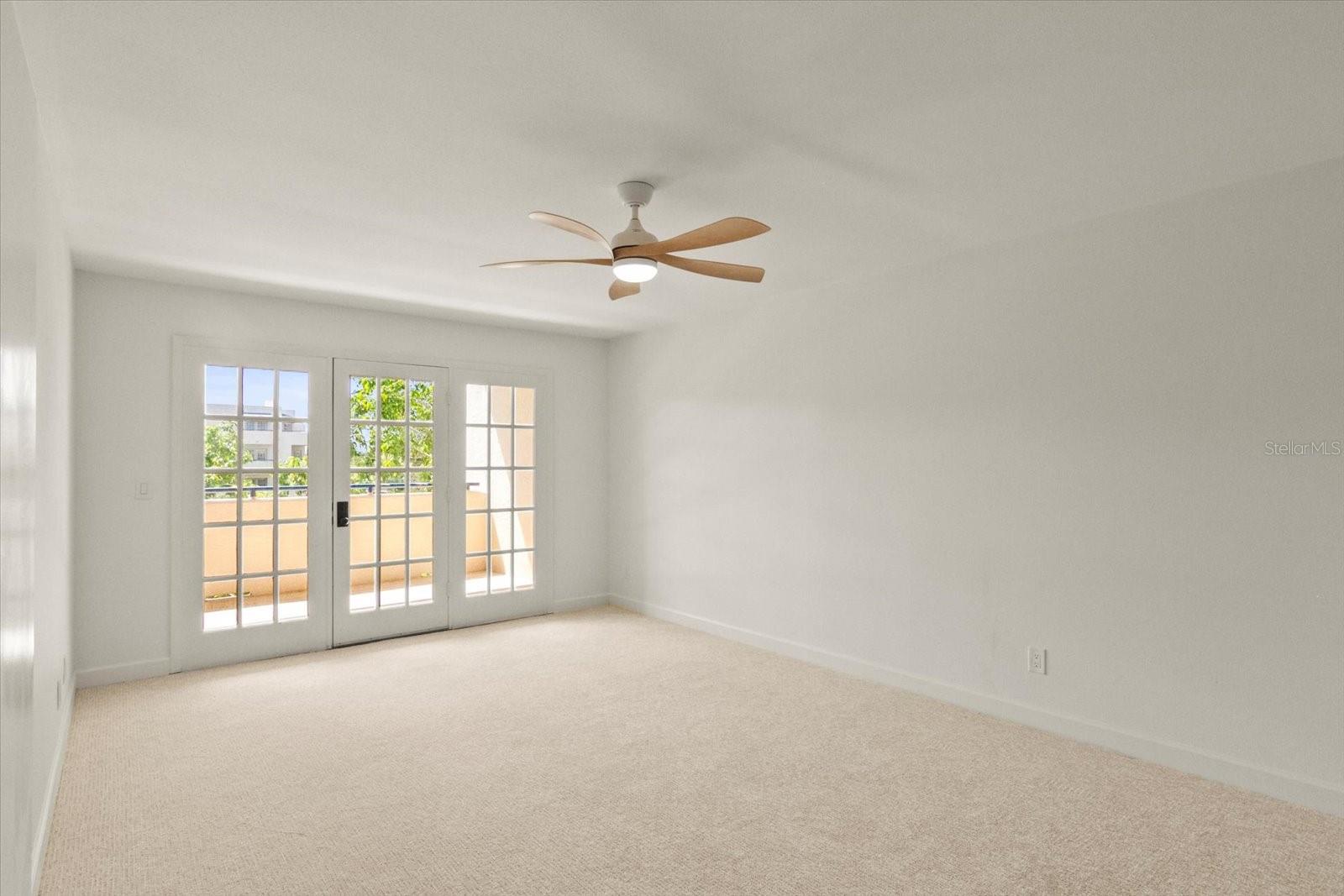 825 S OSPREY AVE #302, SARASOTA, FL, 34236