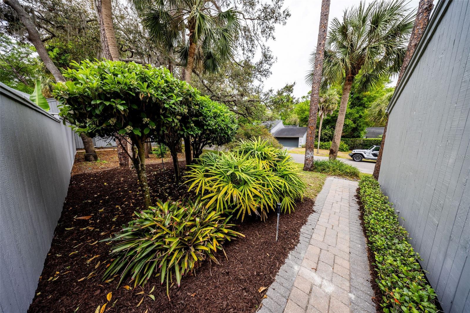 207 SWEET GUM WAY, LONGWOOD, FL, 32779