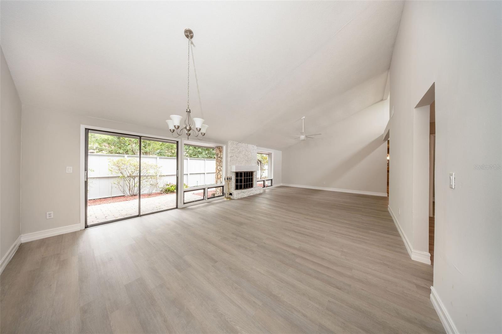 207 SWEET GUM WAY, LONGWOOD, FL, 32779