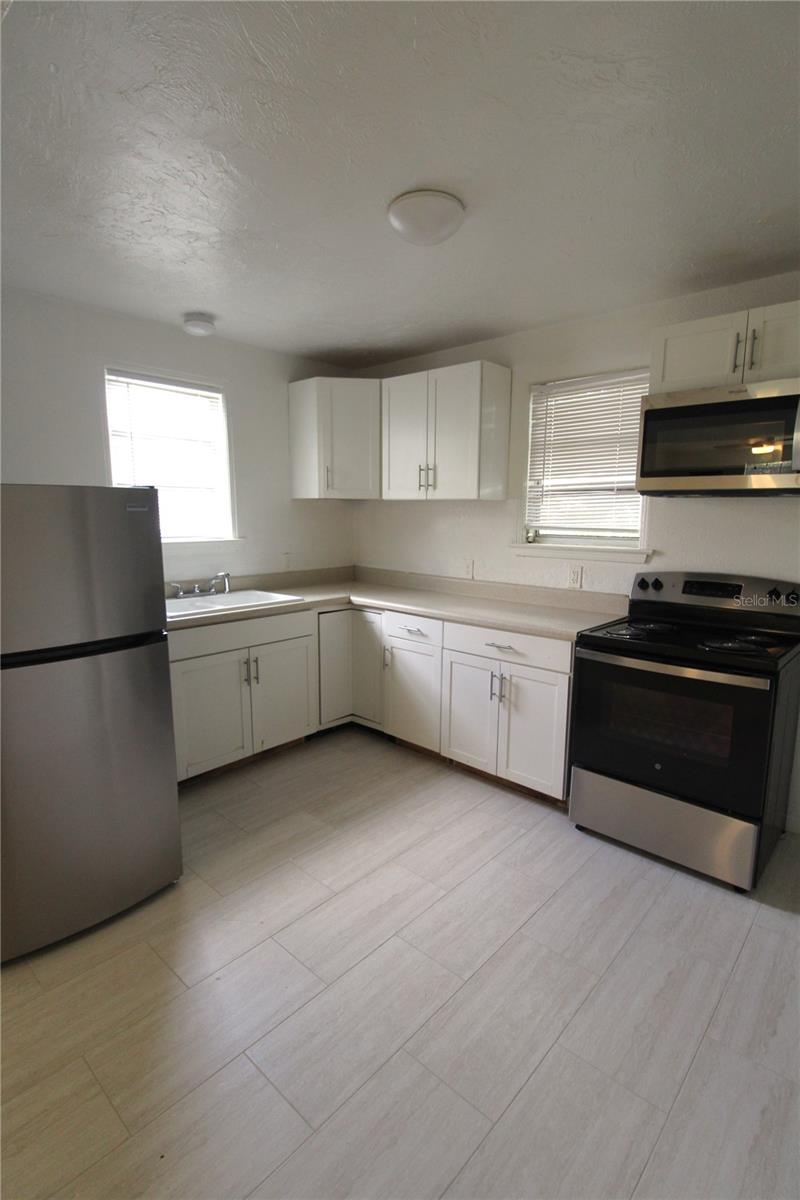 2066 7TH ST, SARASOTA, FL, 34237
