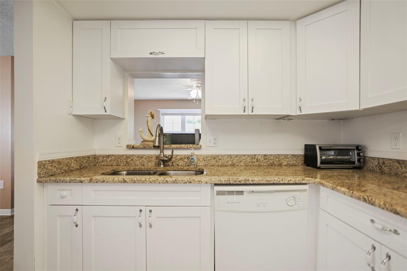240 PROMENADE DR #104, DUNEDIN, FL, 34698