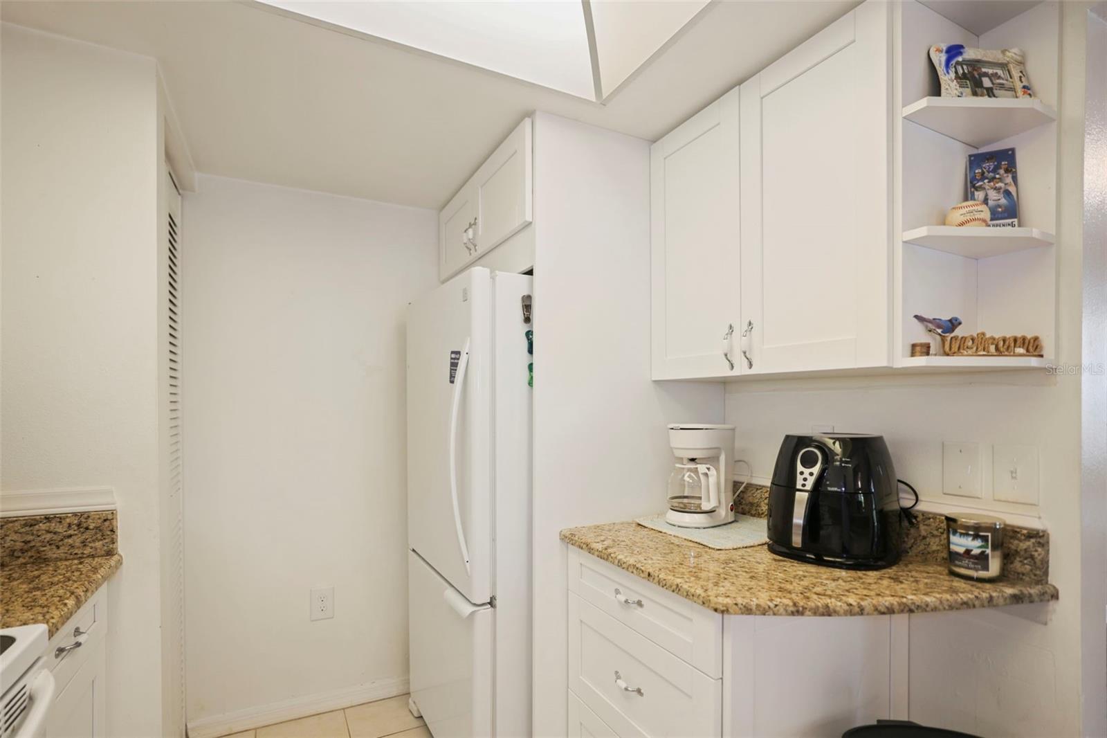 240 PROMENADE DR #104, DUNEDIN, FL, 34698