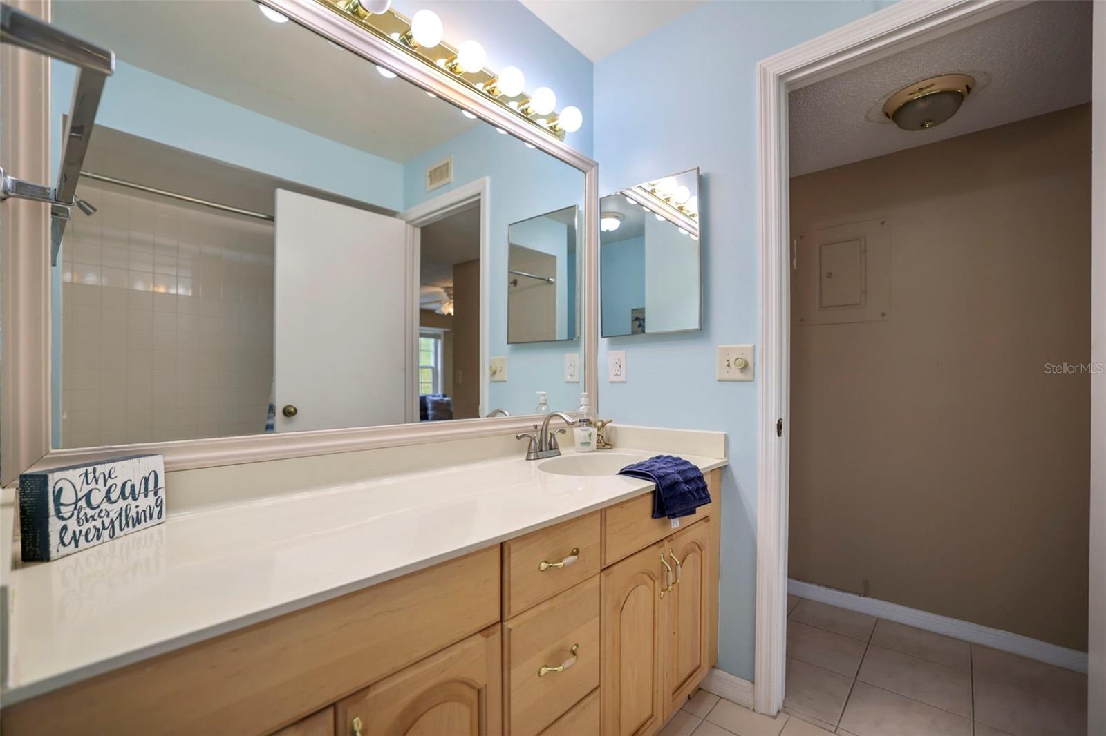 240 PROMENADE DR #104, DUNEDIN, FL, 34698