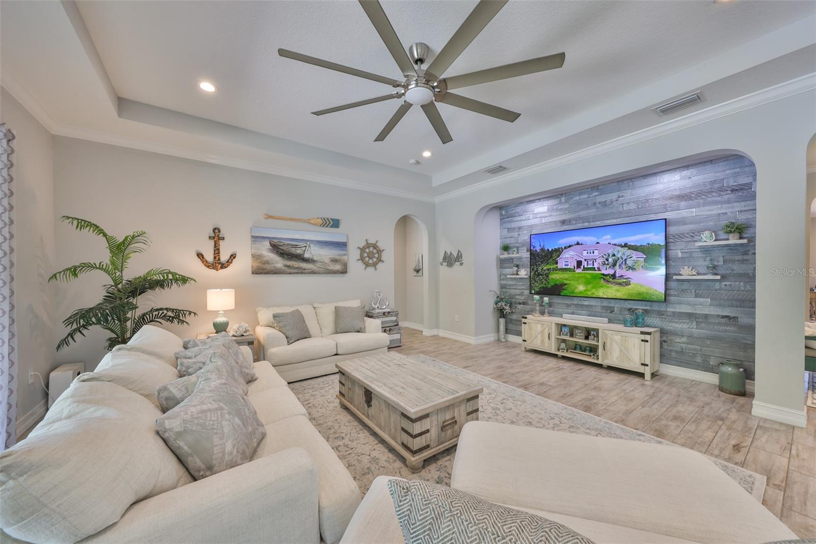 17811 NEWCASTLE FIELD DR, LUTZ, FL, 33559