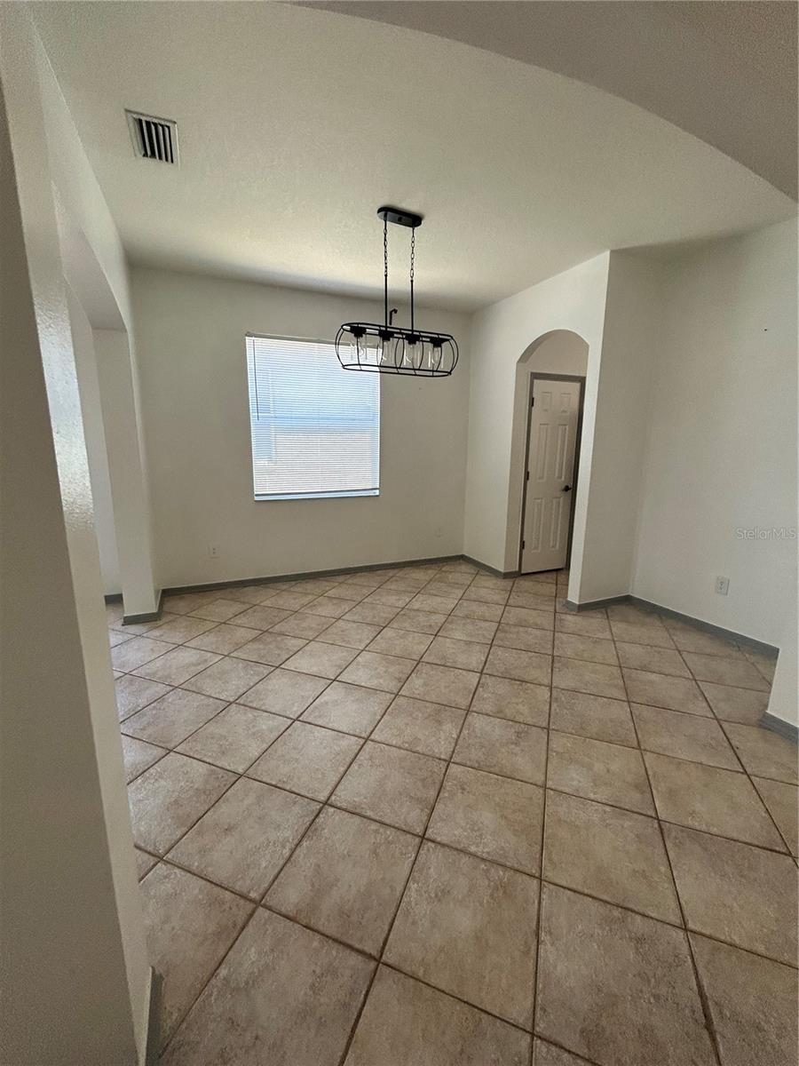 10818 NEWBRIDGE DR, RIVERVIEW, FL, 33579