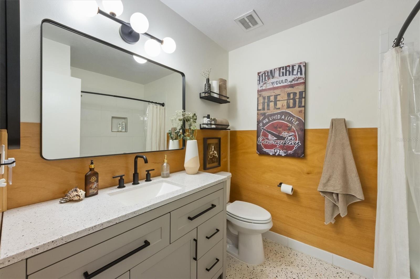 5704 2ND AVENUE DR NW, BRADENTON, FL, 34209