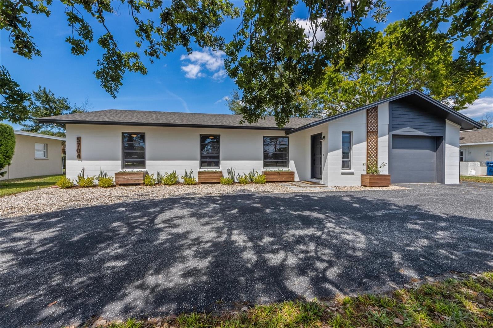 5704 2ND AVENUE DR NW, BRADENTON, FL, 34209