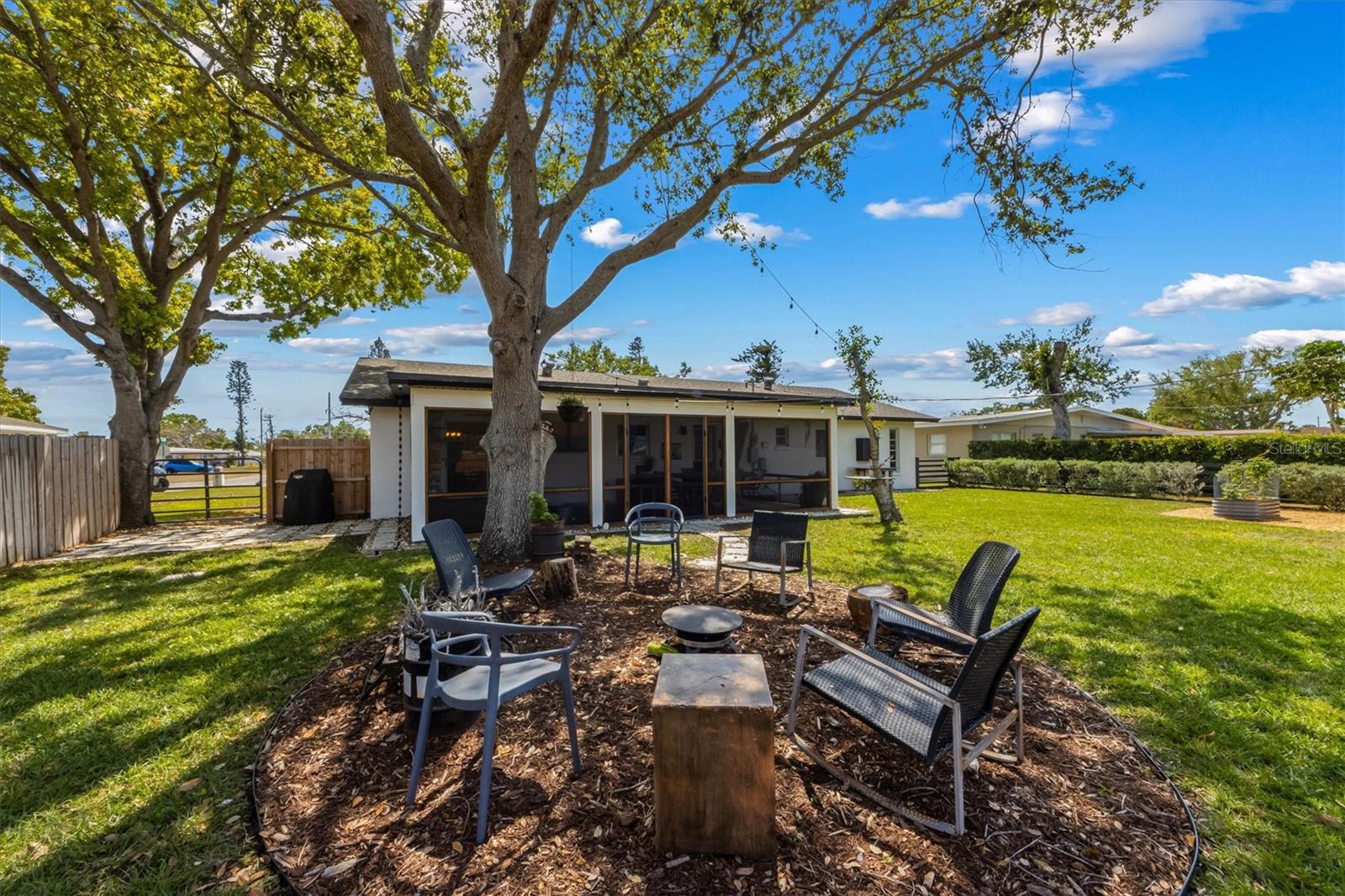 5704 2ND AVENUE DR NW, BRADENTON, FL, 34209