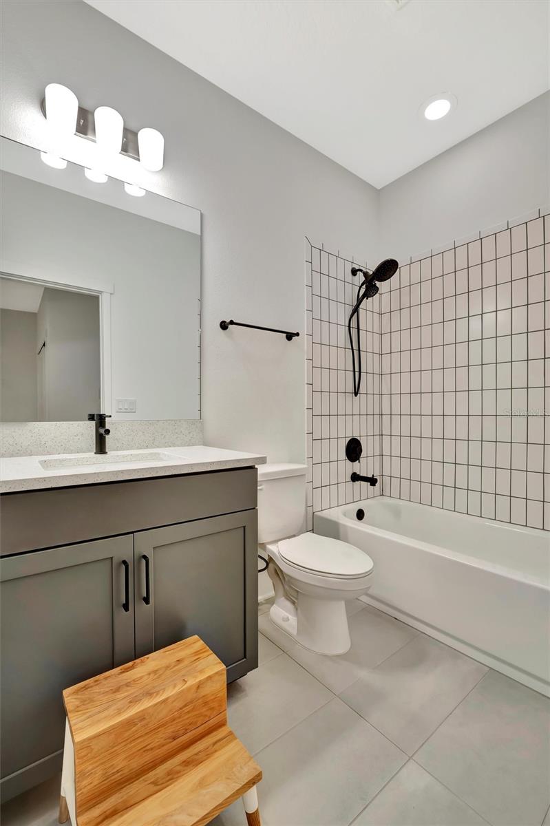 3533 SECLUDED CT, SARASOTA, FL, 34240
