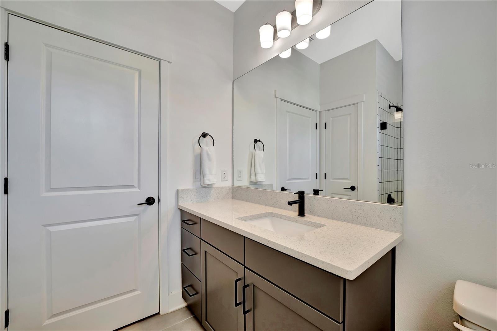 3533 SECLUDED CT, SARASOTA, FL, 34240