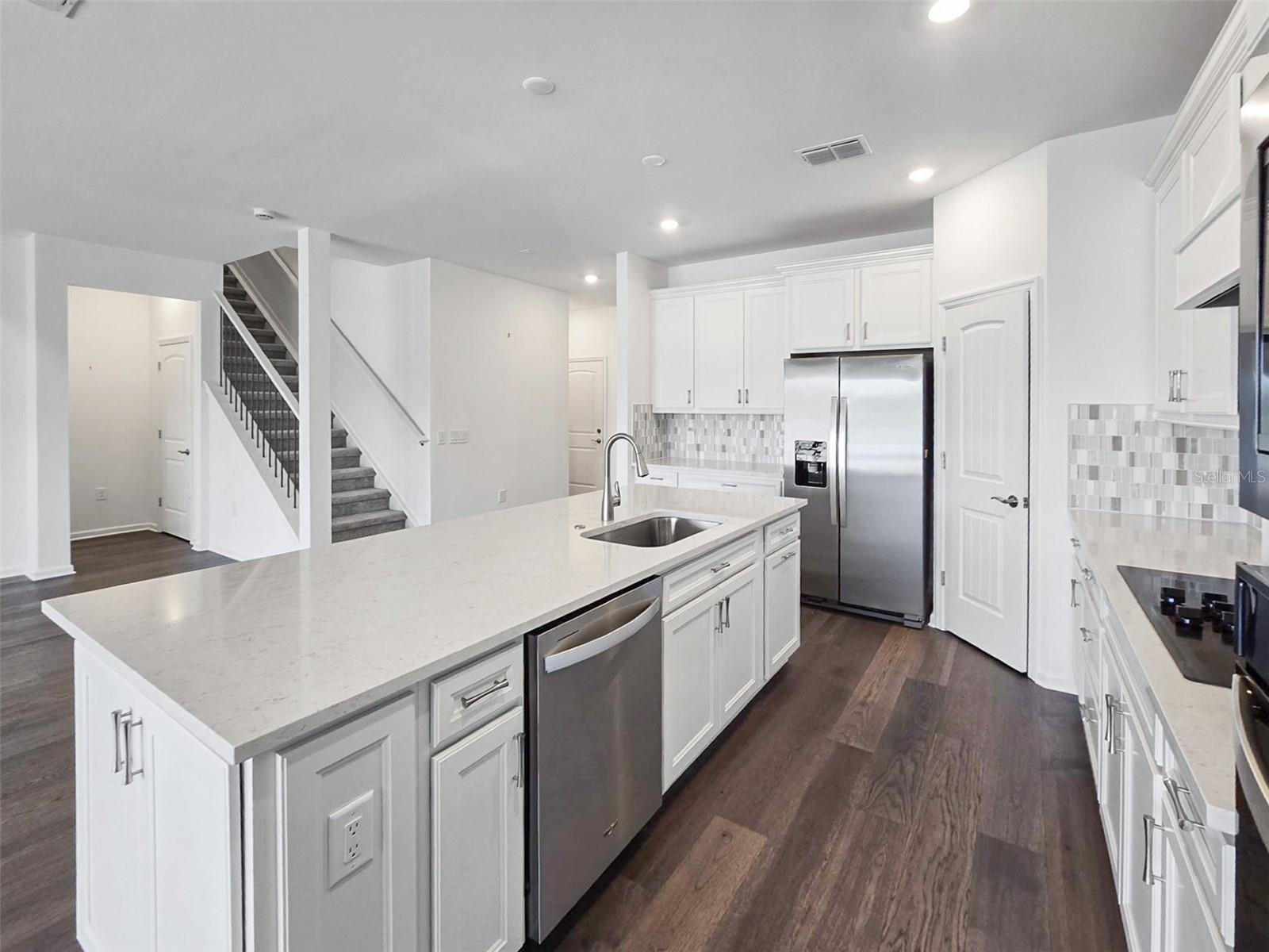 5568 SILVERSIDE PINE CT, BRADENTON, FL, 34211
