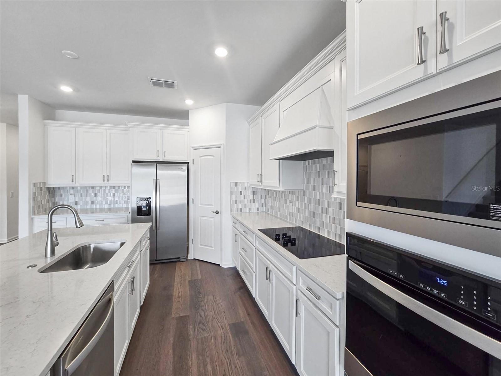 5568 SILVERSIDE PINE CT, BRADENTON, FL, 34211