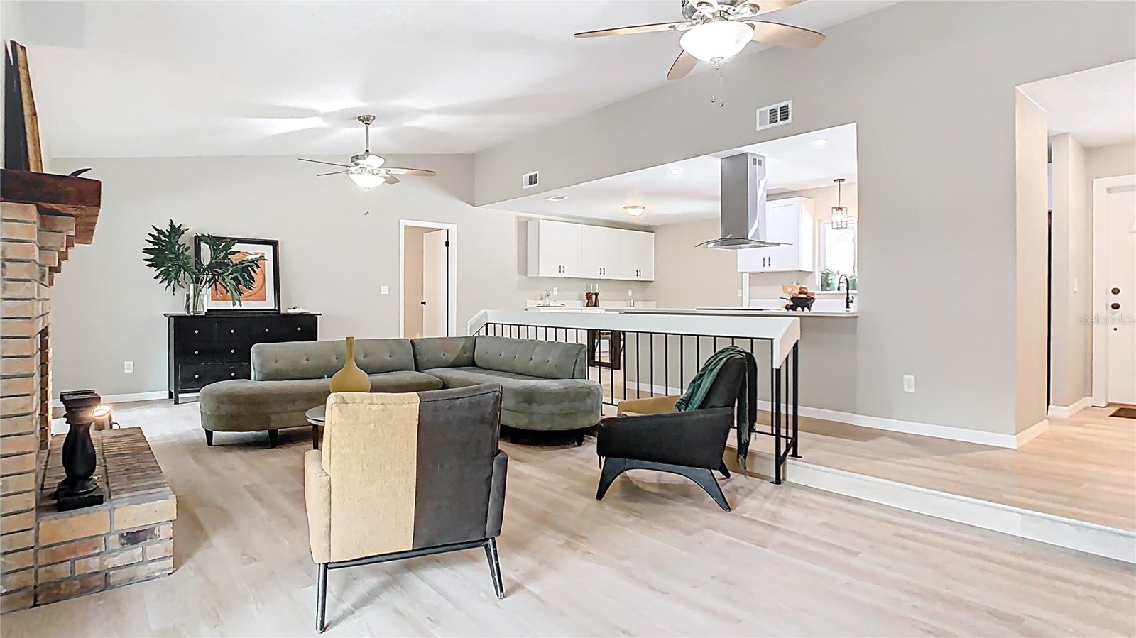 1025 WINTER SPRINGS BLVD, WINTER SPRINGS, FL, 32708
