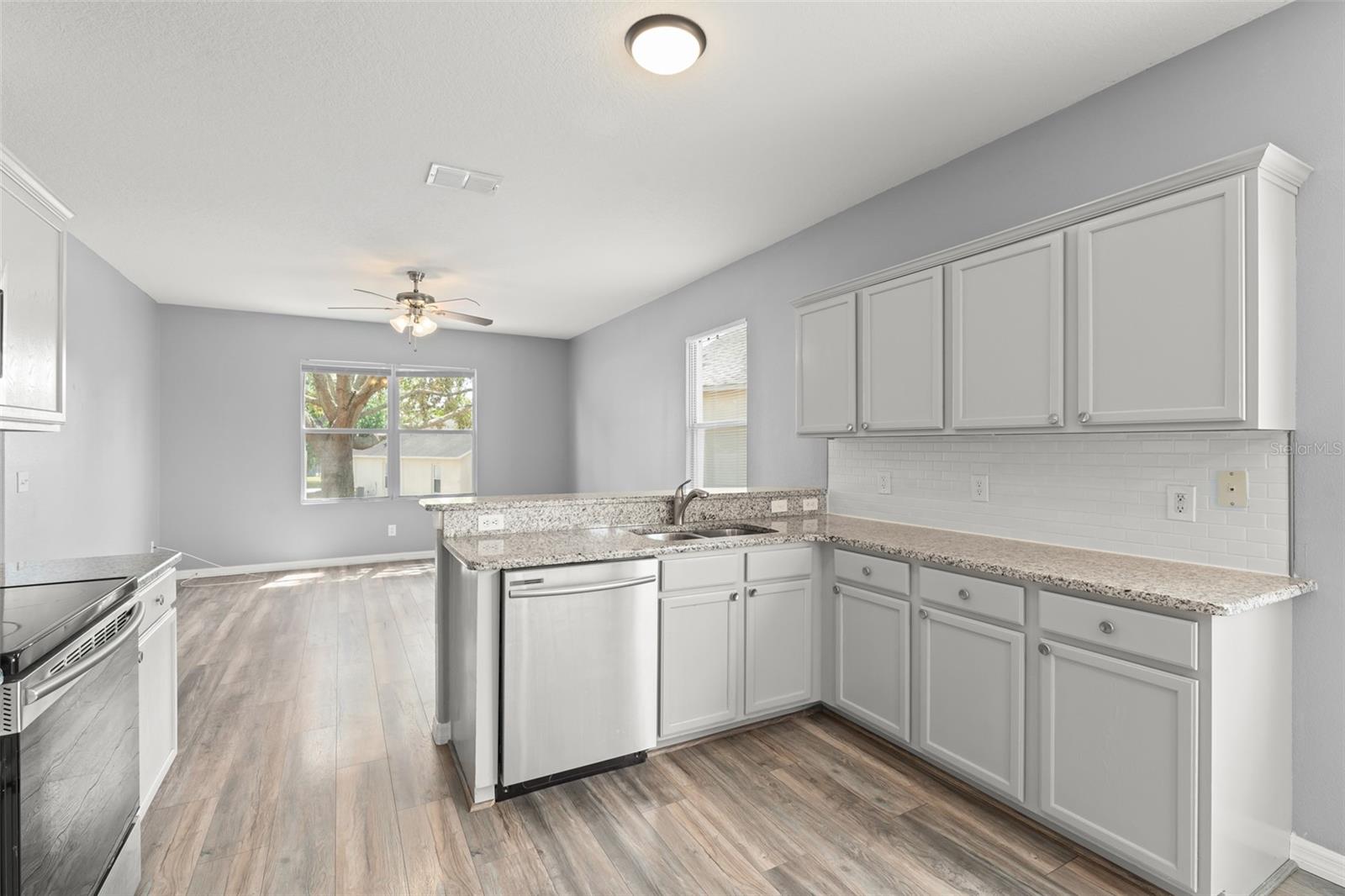 558 KNOLLWOOD DR, DAVENPORT, FL, 33837
