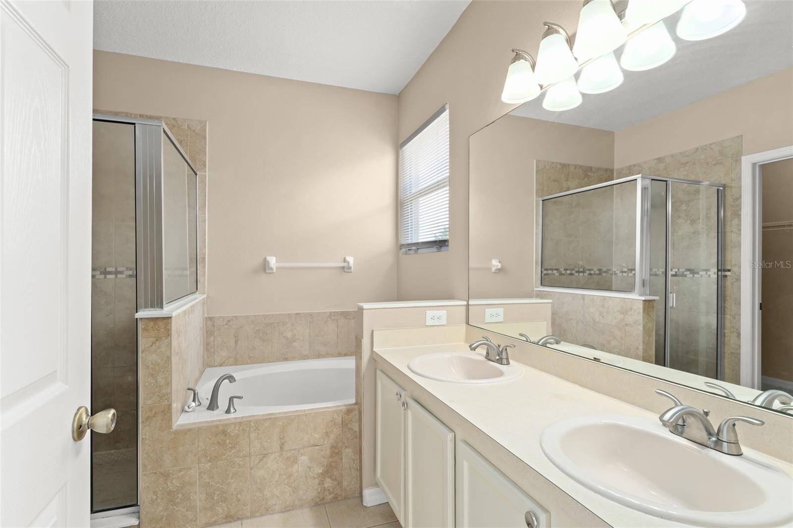 558 KNOLLWOOD DR, DAVENPORT, FL, 33837