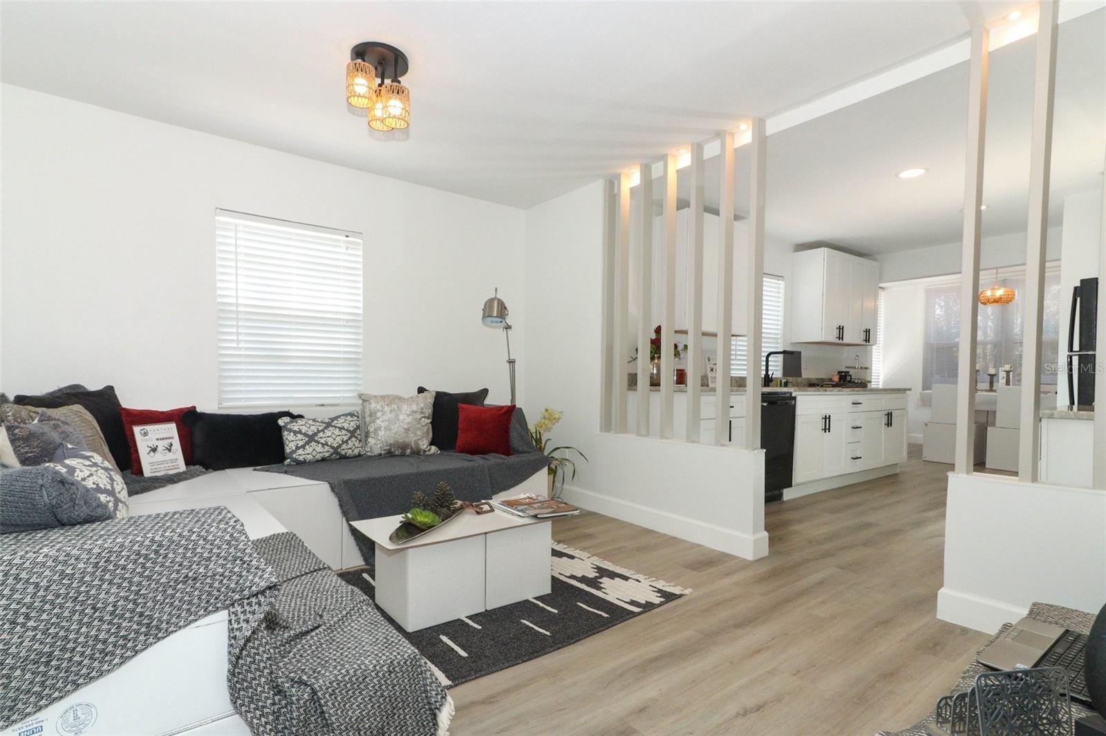 860 MAGNOLIA AVE #1, DAYTONA BEACH, FL, 32114