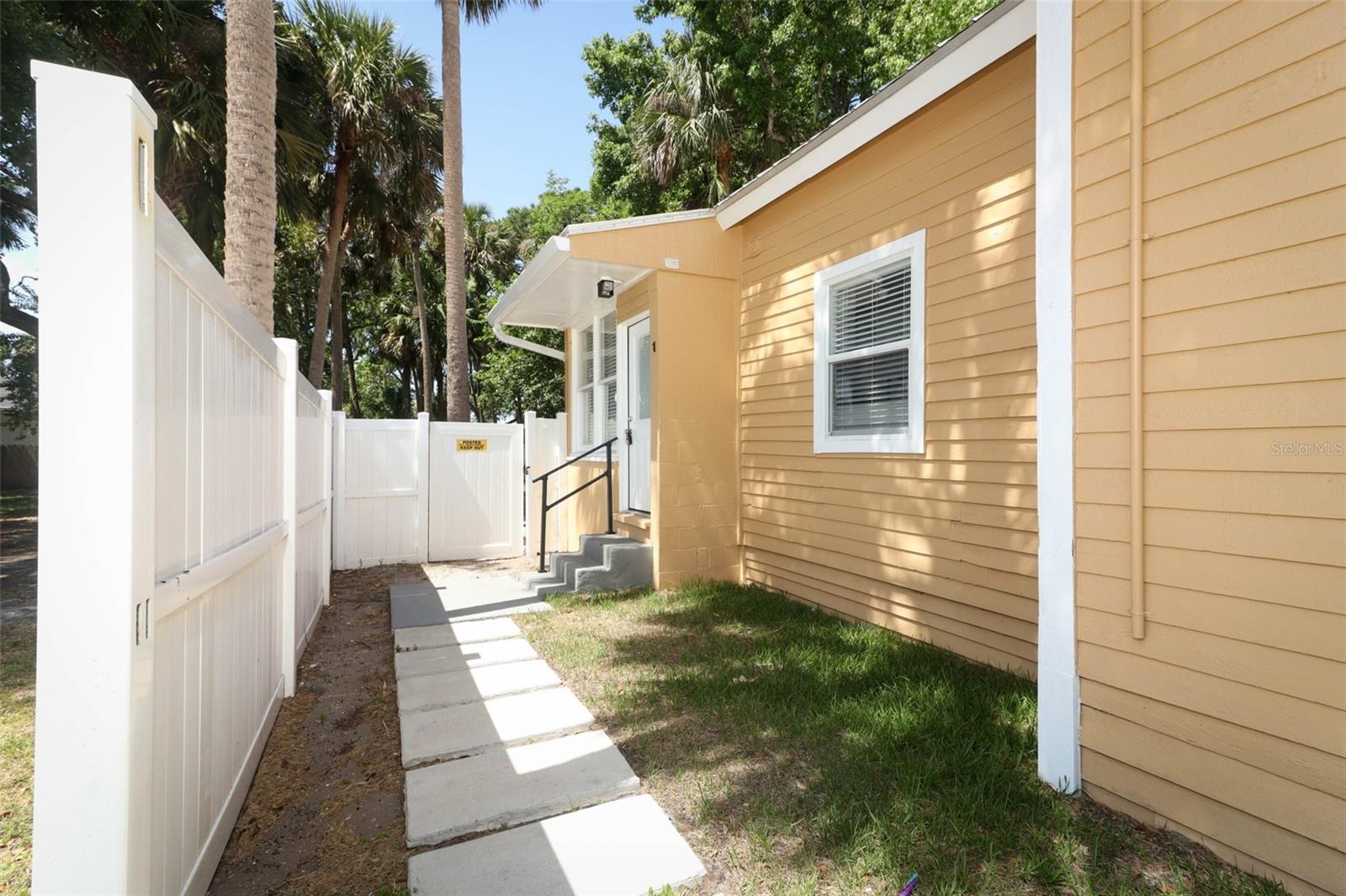860 MAGNOLIA AVE #1, DAYTONA BEACH, FL, 32114
