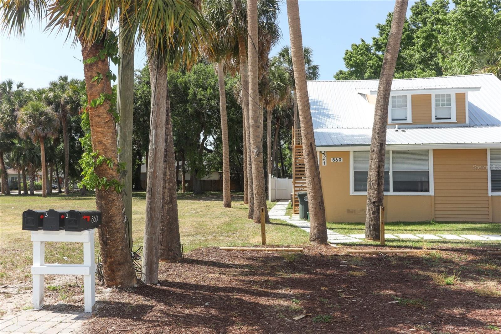 860 MAGNOLIA AVE #1, DAYTONA BEACH, FL, 32114